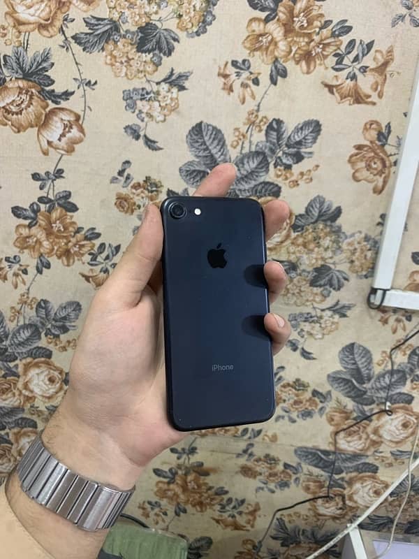 IPhone 7 32 gb 2