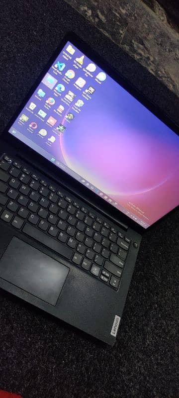 Lenovo Laptop 6