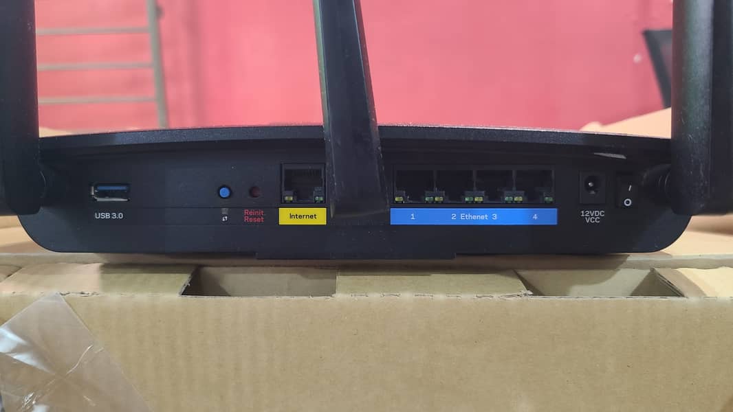 Linksys EA7300 MAX-STREAM™ AC1750 MU-MIMO Gigabit WiFi Router (Used) 8