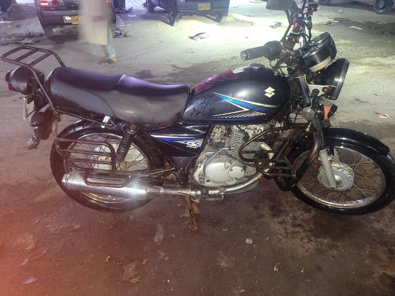 Suzuki GS 150 5