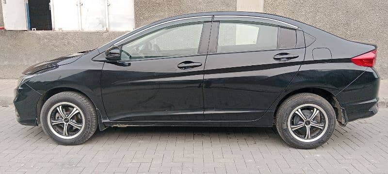 Honda City IVTEC 2021 MT 6