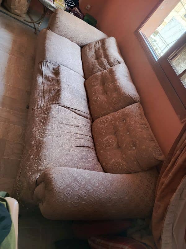 5 seater sofa set good condition me hai 2