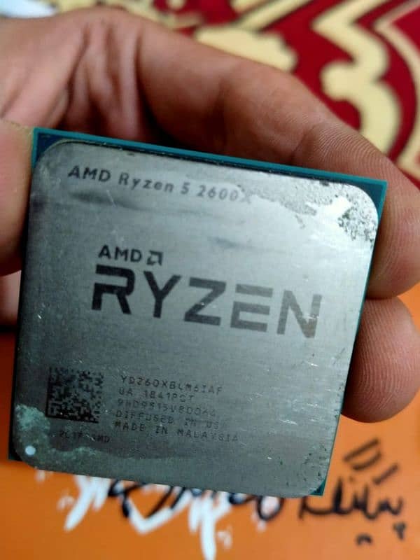 AMD ryzen 5 2600x and asus b450mini dragon mobo. . . . . 4