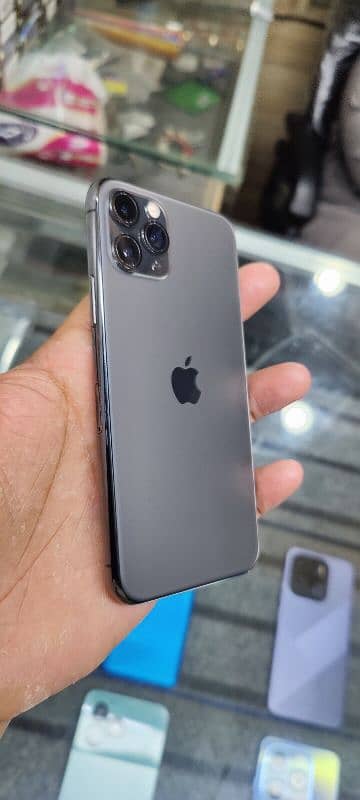 iPhone 11pro 64gb nonpta with box 1