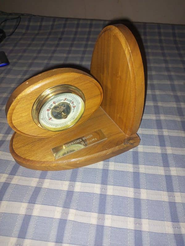 ANTIQUE BAROMETERS 0