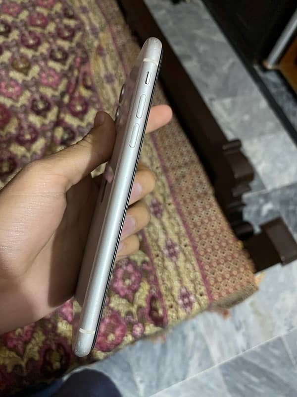 IPhone 11 Non PTA factory unlocked 128GB waterpacked 1