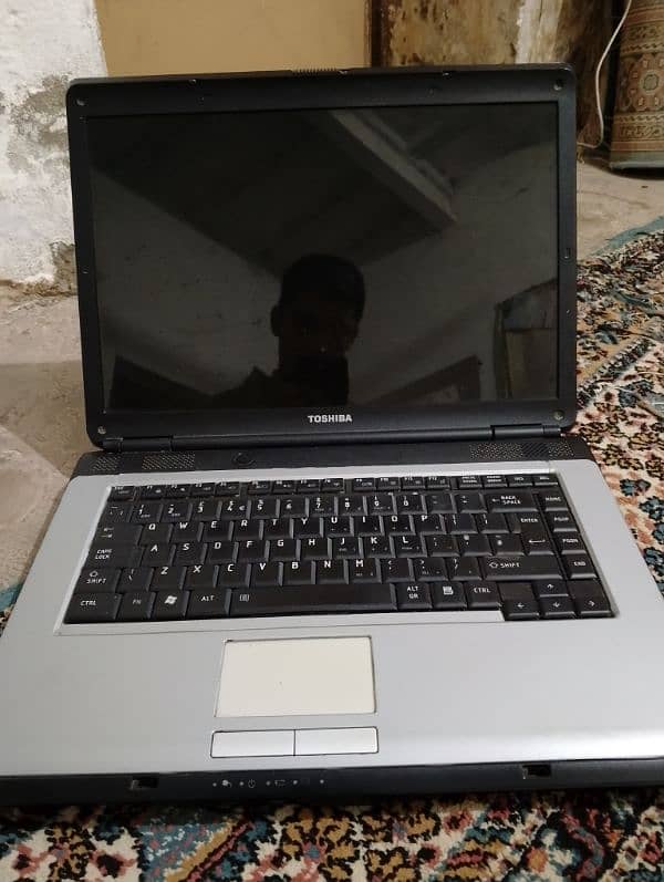 Toshiba laptop bilkul ok modal ha phle check kare phir le 0