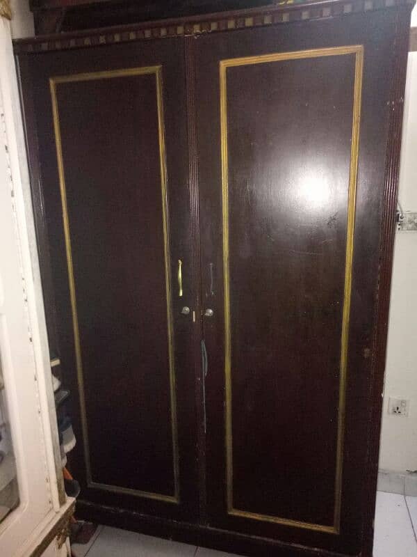 Best quality wardrobe for sale 0