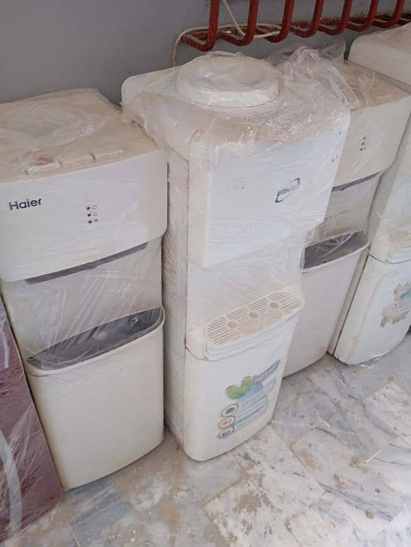 Water dispensers lot in good Condition 4