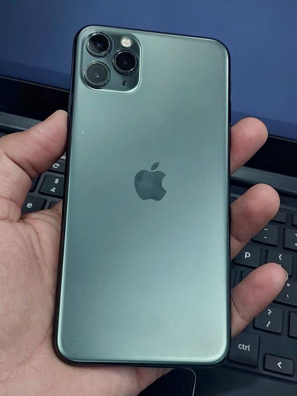 iPhone 11 Pro Max 256 GB Green 2