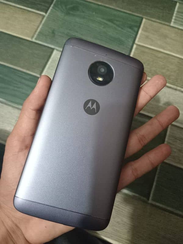 moto E4 plus 2