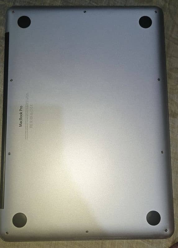 Macbook Pro 2015 13-inch 10/9 Condition 3