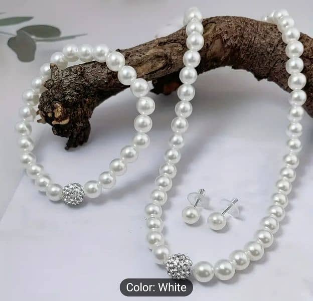 Faux Pearl Necklace, Bracelet and Earrings 1