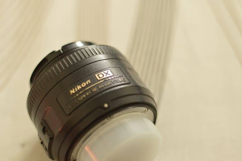 35mm F/1.8G AF-S Nikkor lens For sale (Nikon lens) 5