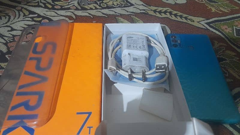 tecno spack 7 t 8