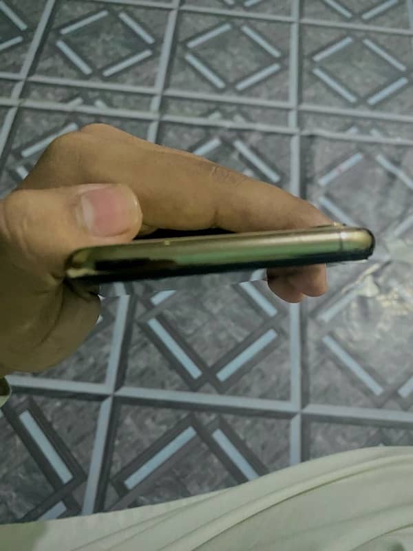 iPhone X Max 03398002036 4