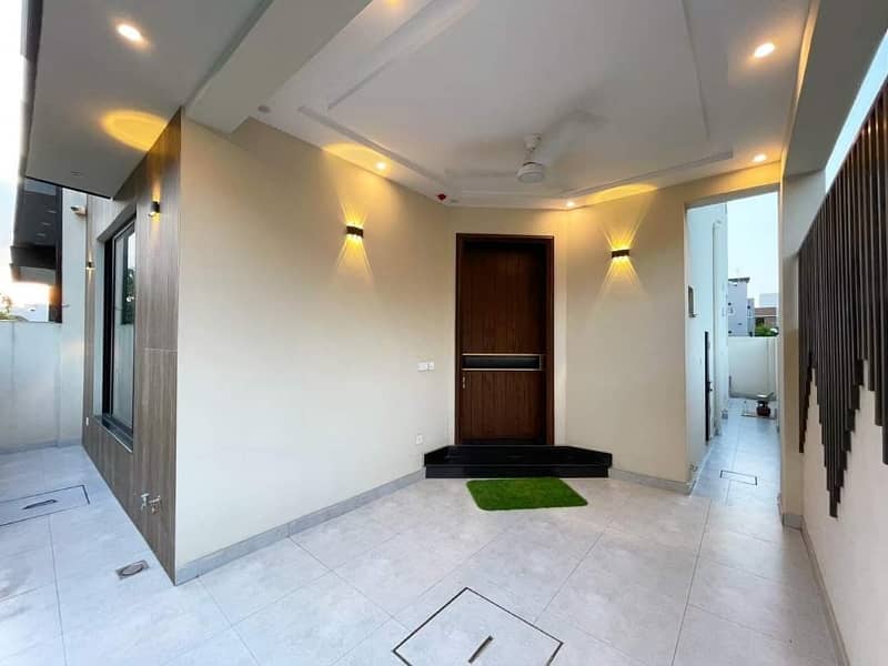 5 marla stunning House for rent in dha phase 3 0