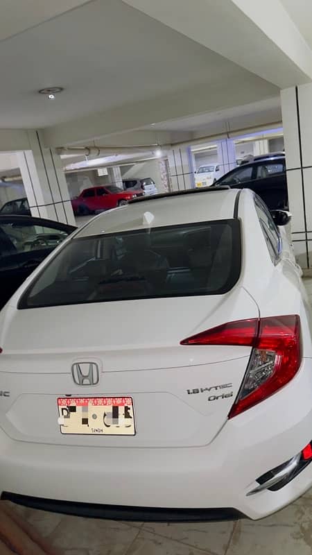 Honda Civic VTi Oriel UG top of the line 5