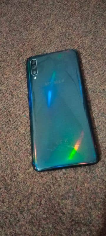 Samsung Galaxy A70 6/128 7