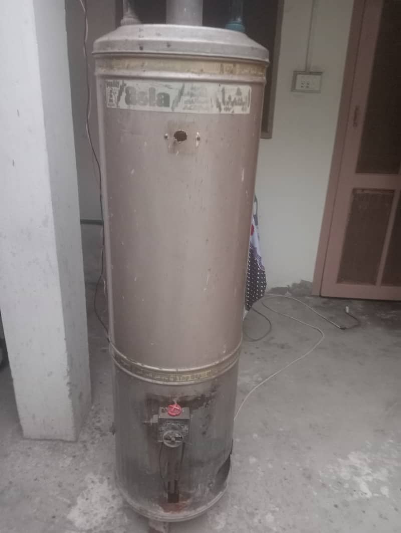 Conventual gas gizer 40 litrs 2