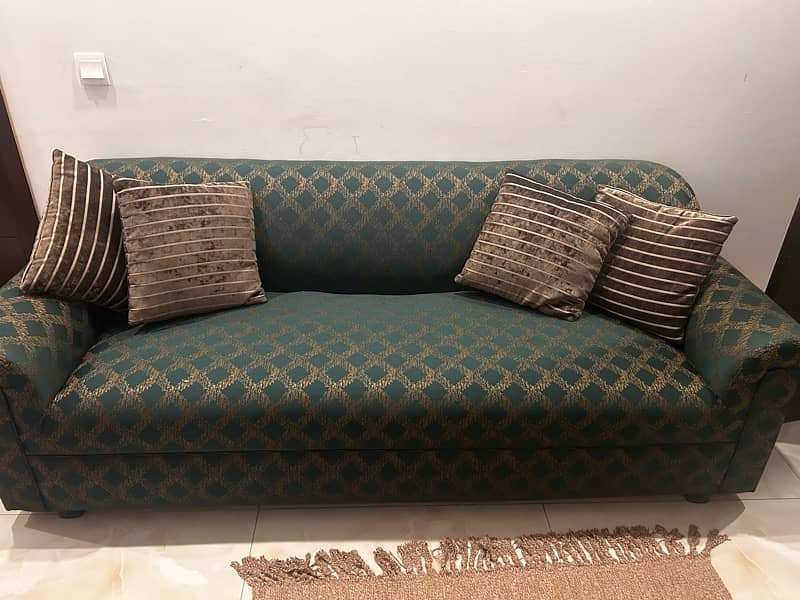 3 seater sofa for sale 0