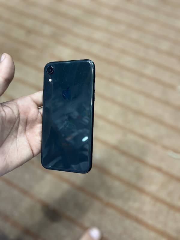 iPhone XR 0