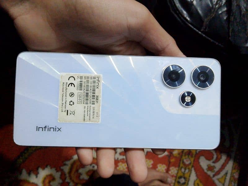 Infinix hot 30 All ok 8. . 128 10/9 0