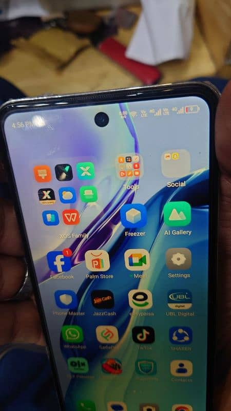 Infinix hot 40i 3