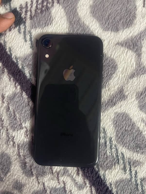 iPhone XR in very nice condition water pack 1