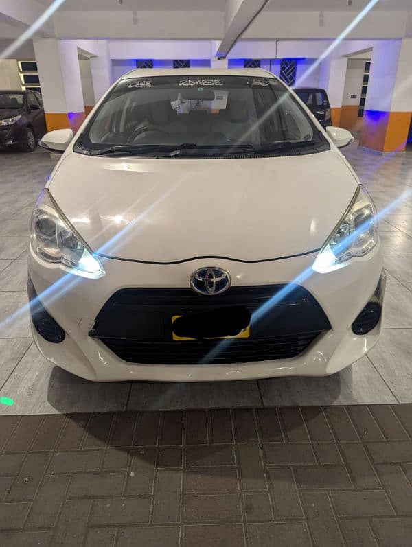 Toyota Aqua 2015 4