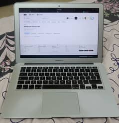 MacBook Air early 2015 13-inch Dual Core Intel i7 8GB RAM 256GB SSD