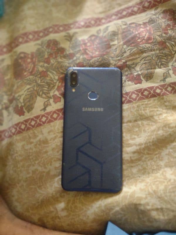 Samsung A10s 2/32 pta approve glass crack condtion dekh lo pic me 1