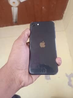 iPhone SE 2 64gb with box 82 bettry original airtight Mobil fectory hy