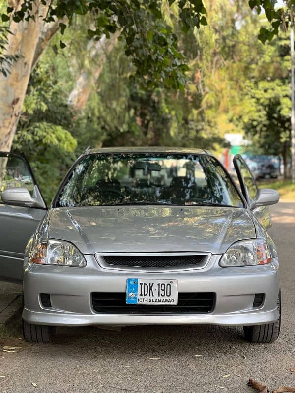 Honda Civic EXi 2000 4