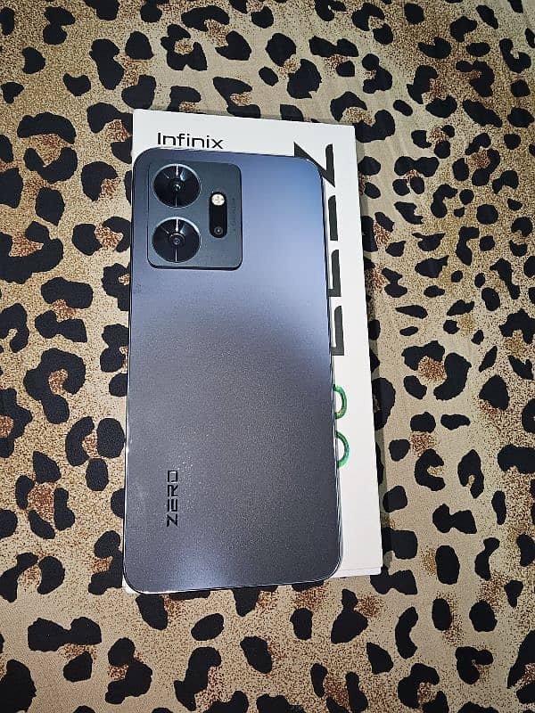 infinix zero 20.256gb 13gb 0