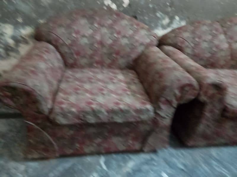 Used Sofa in good condition 0