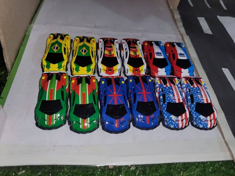 Toy cars pack of 12(metal) 3