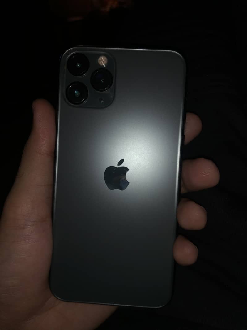 Iphone 11 pro 64 gb Midnight green 0