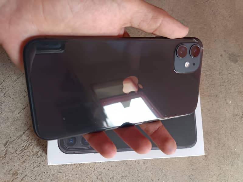 iPhone 11 with box 1