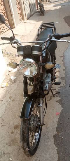 Suzuki GS 150