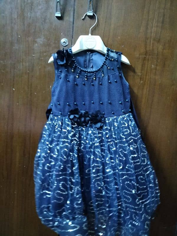 girls frock only 1 time used 0