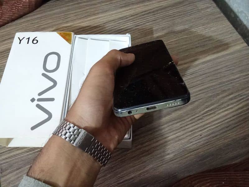 vivo y 16 3