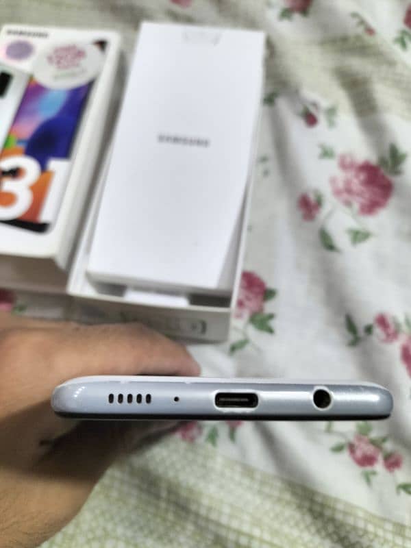 Samsung Galaxy A31 for sale in good condition4/128 2