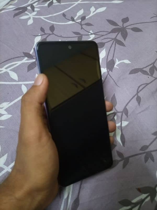 vivo v27e 4