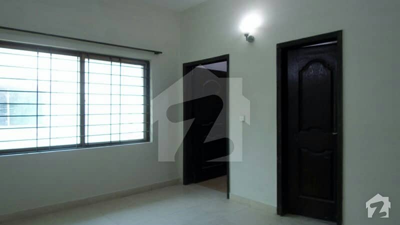 10 Marla 3 Bed Flat For Rent In Askari 11 Lahore 1