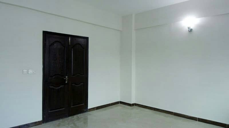 10 Marla 3 Bed Flat For Rent In Askari 11 Lahore 26