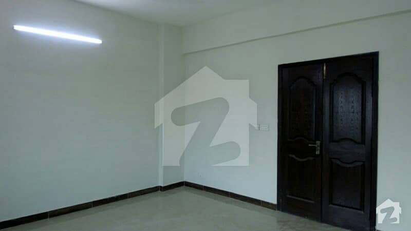 10 Marla 3 Bed Flat For Rent In Askari 11 Lahore 32