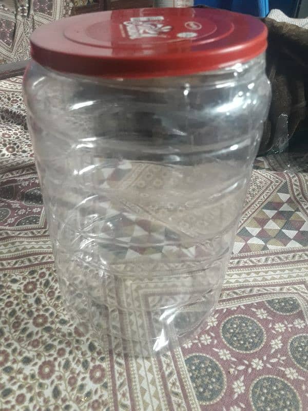 30 ka aik 50 ki jori 250 plastic jar urgent for sale 1