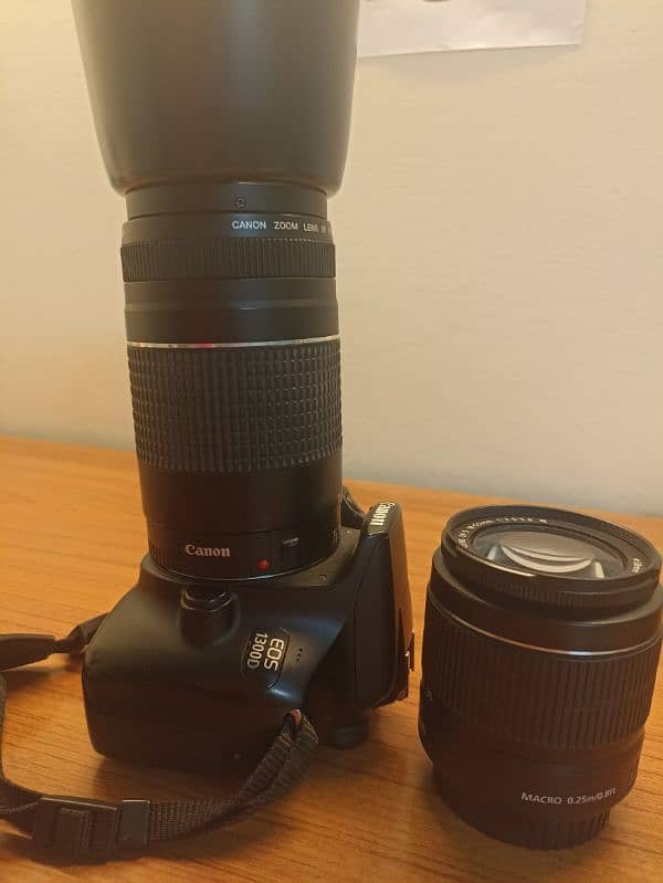 Canon 1300D with extra lens 75-300 1