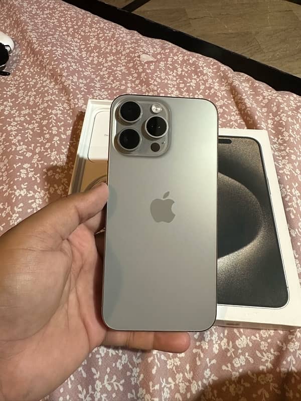 iPhone 15 Pro max 256Gb 2